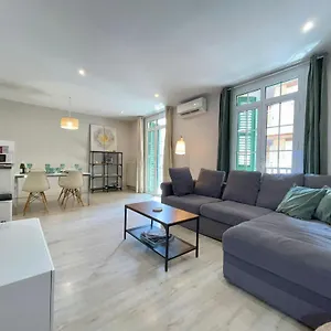 Apartment Urban Town Suites IV 